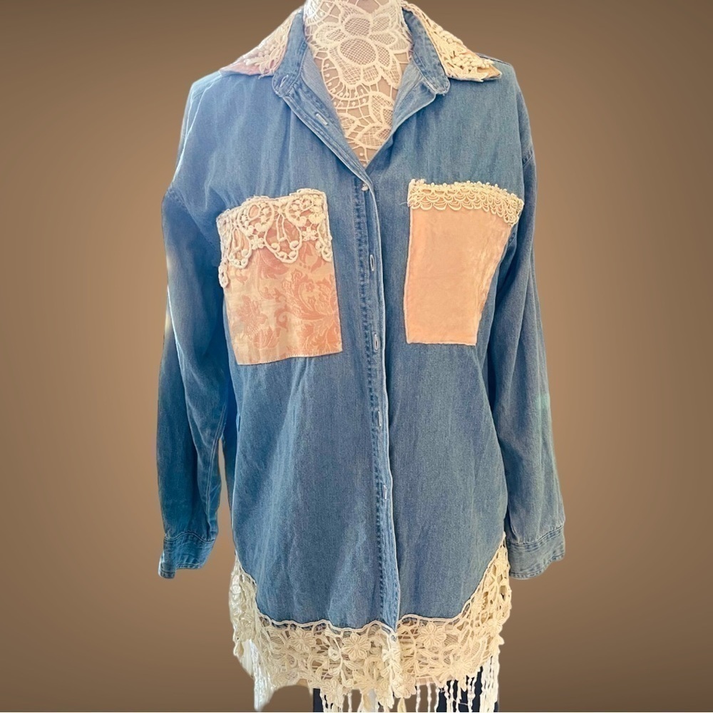 Vintage Great Aunt Nina unique lace and denim shirt. - Picture 6 of 10